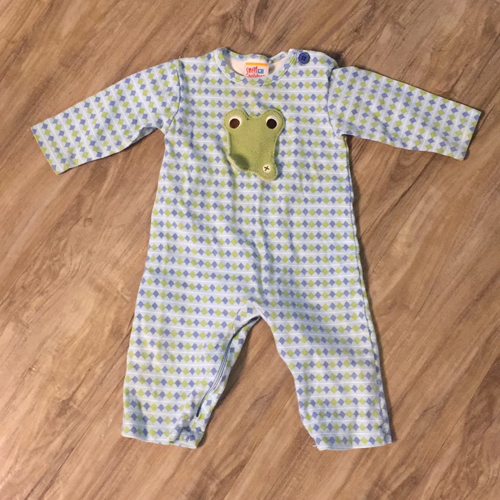 12Mo. Alligator Footless romper/jumper
